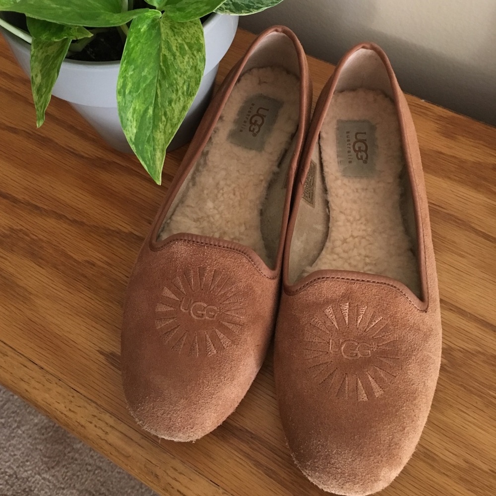 EUC Ugg Alloway Loafers